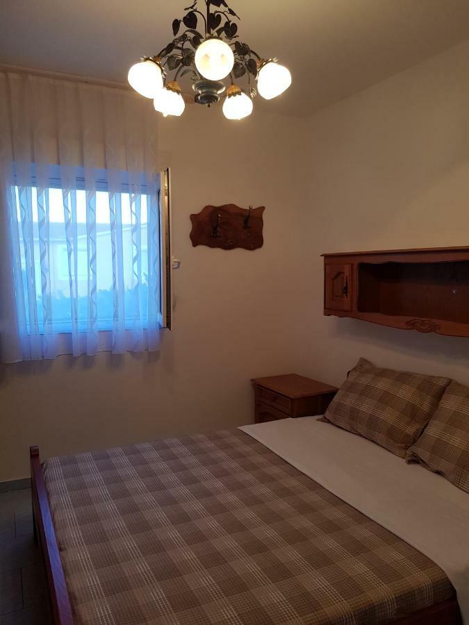 Apartments Marijeta Vir Exterior photo