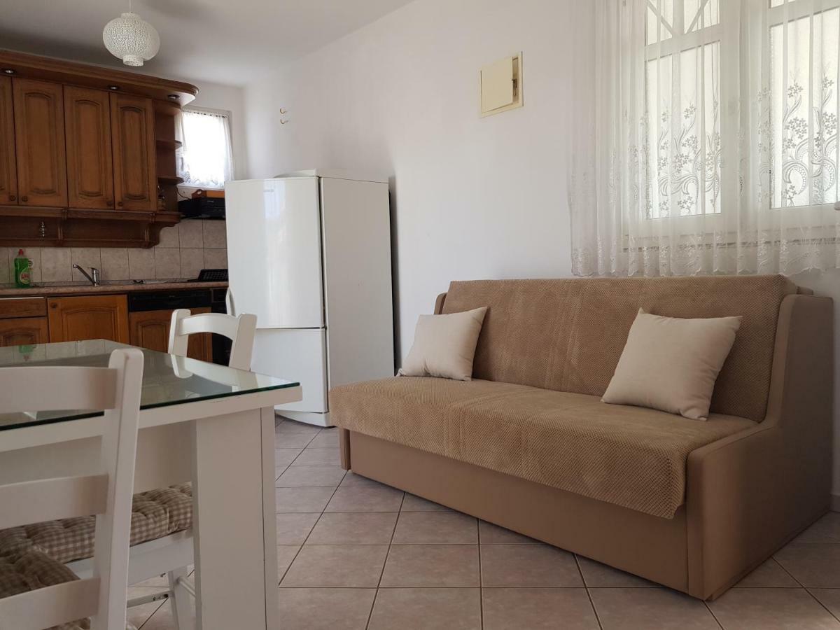 Apartments Marijeta Vir Exterior photo