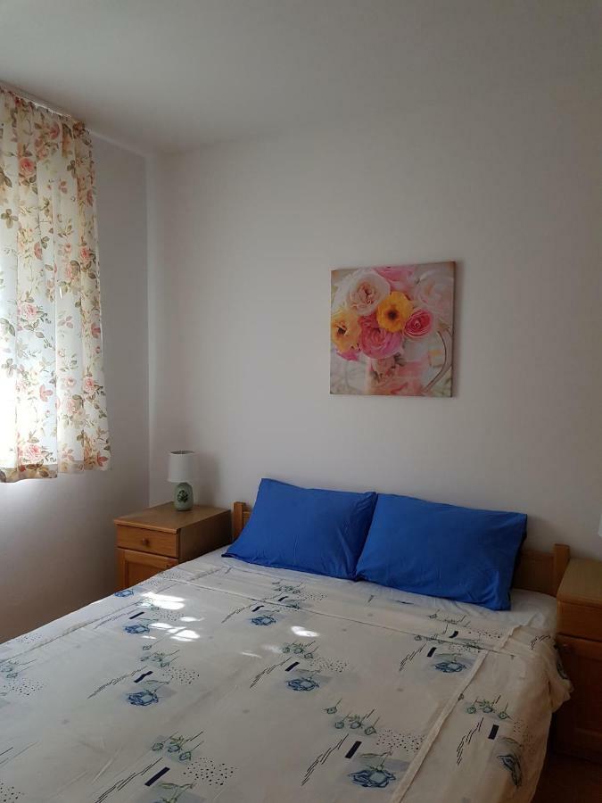 Apartments Marijeta Vir Exterior photo